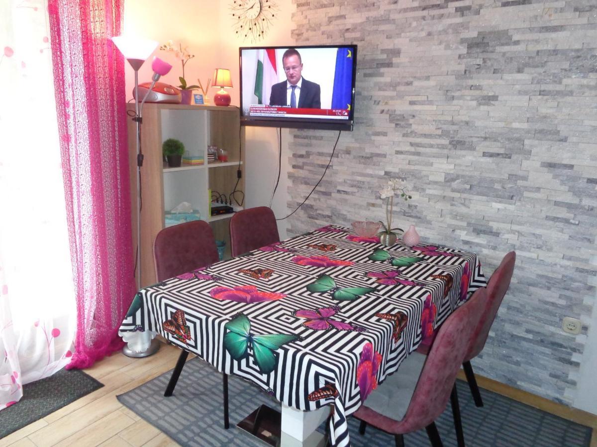 I & S Apartments Vodice Bagian luar foto