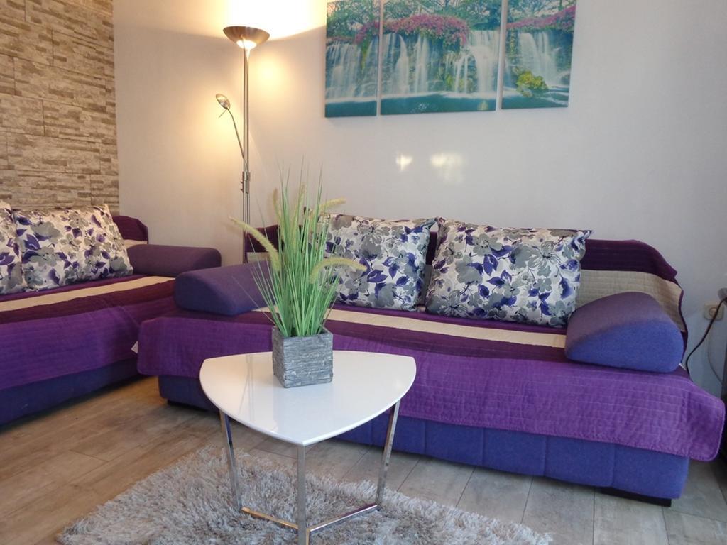 I & S Apartments Vodice Bagian luar foto